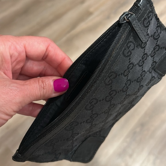 Gucci Black Monogram Pouch - Picture 4 of 4